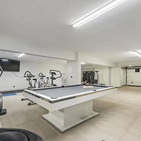 Belle Maison By Homie * フンシャル