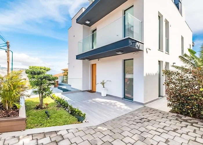 Belle Maison By Homie Vila *